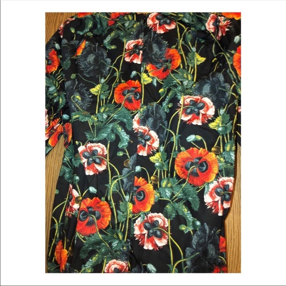 H&M floral blouse - Picture 2 of 2